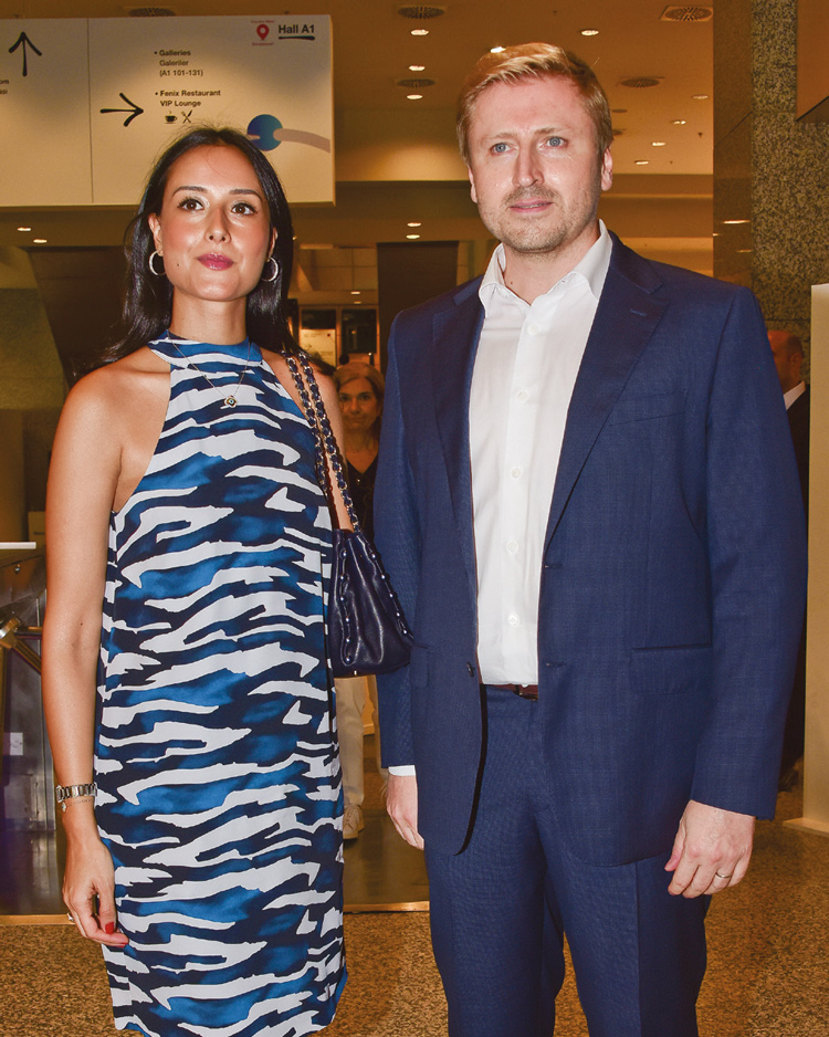 Çağdaş Sanat tutkunları Fuarda bir araya geldi