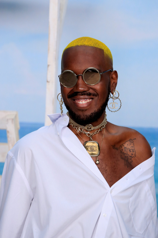 Chanel SS19 defilesinde ünlü yağmuru