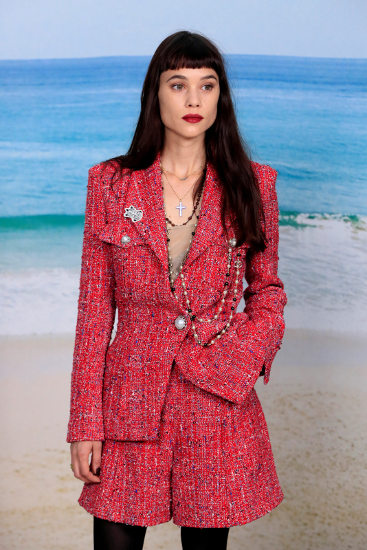 Chanel SS19 defilesinde ünlü yağmuru