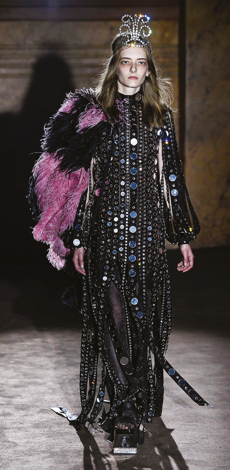 Güçlü ve romantik tasarımlar