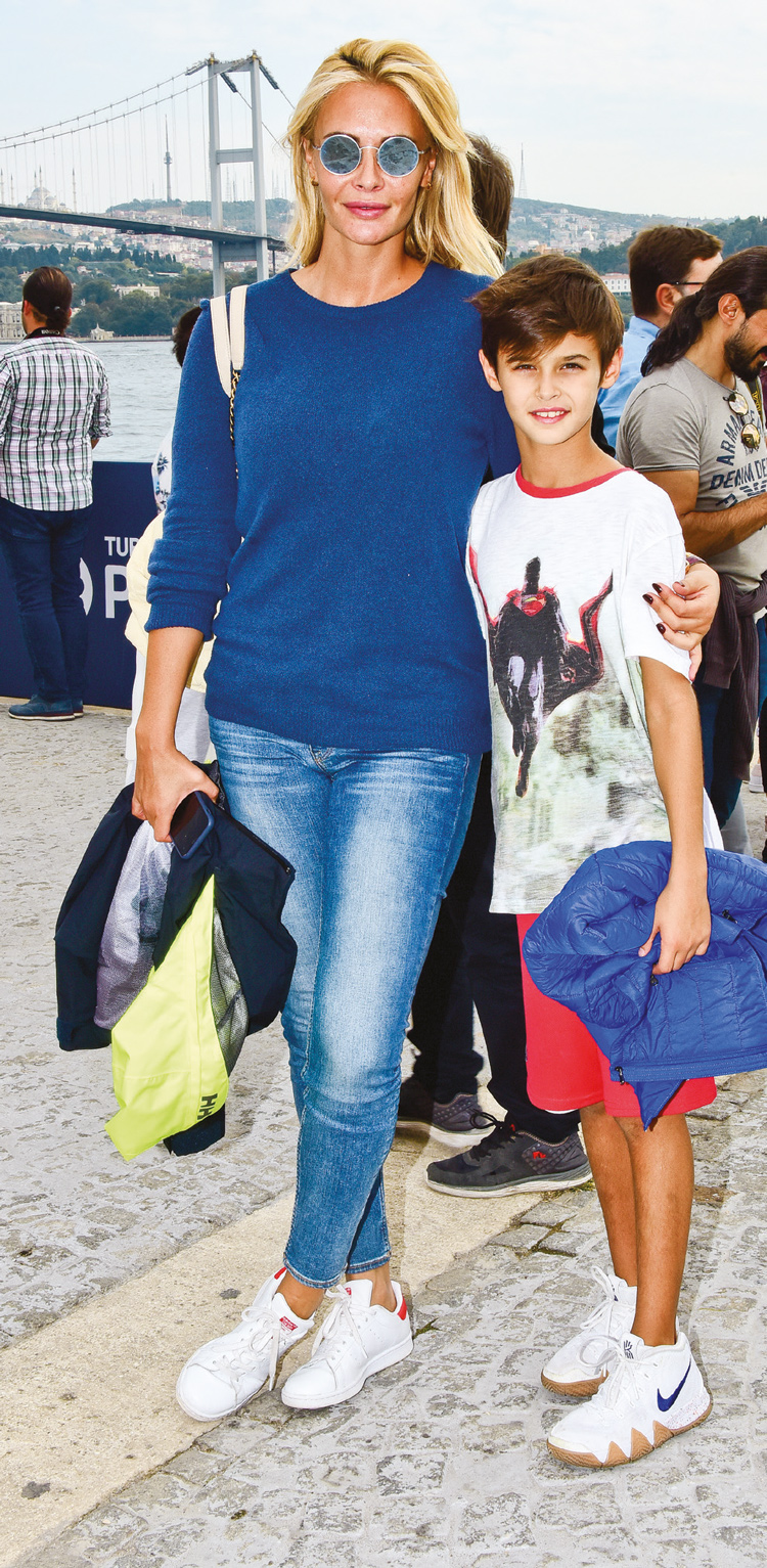  Turkcell Platinum Bosphorus Cup'ta ünlü geçidi