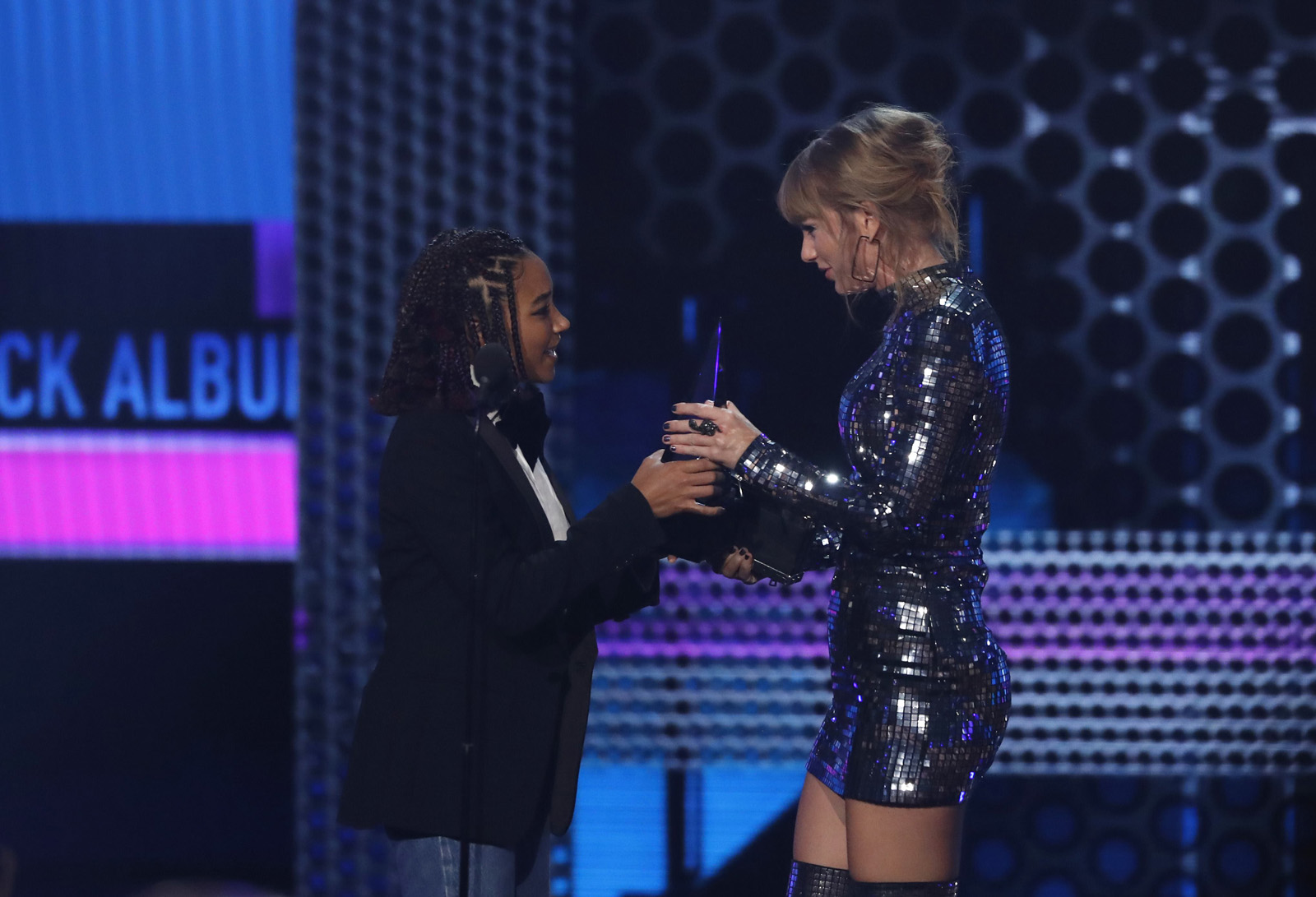 2018 Amerikan Müzik Ödülleri sahiplerini buldu