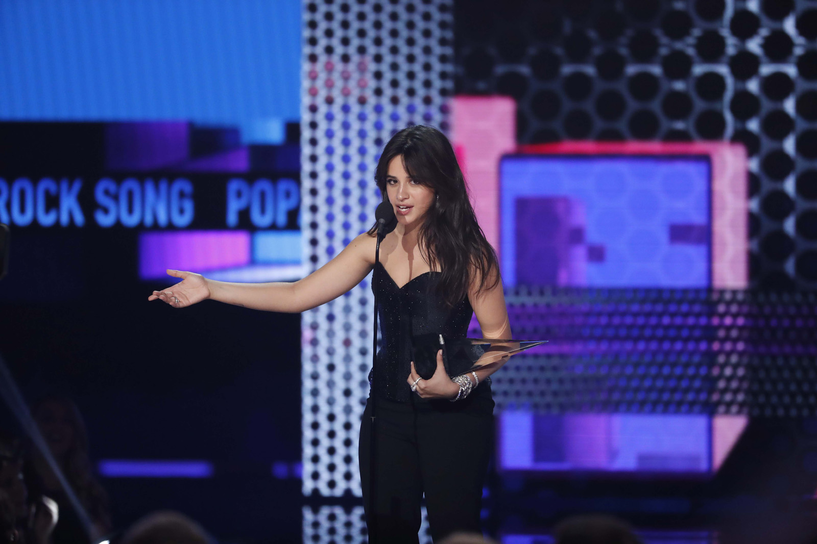 2018 Amerikan Müzik Ödülleri sahiplerini buldu