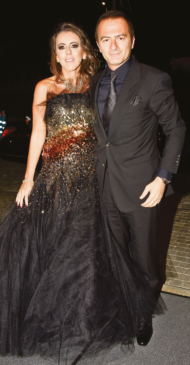 900 Konuğun huzurunda "evet"