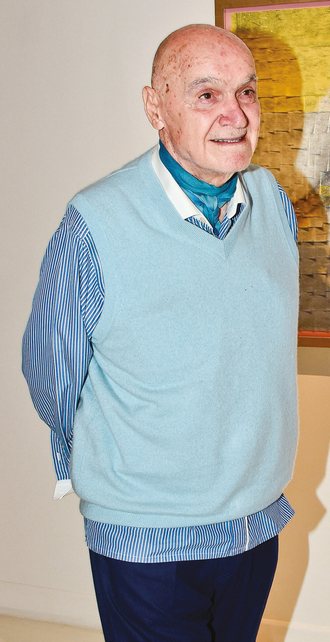 Özel sergi ile sezonu açtı