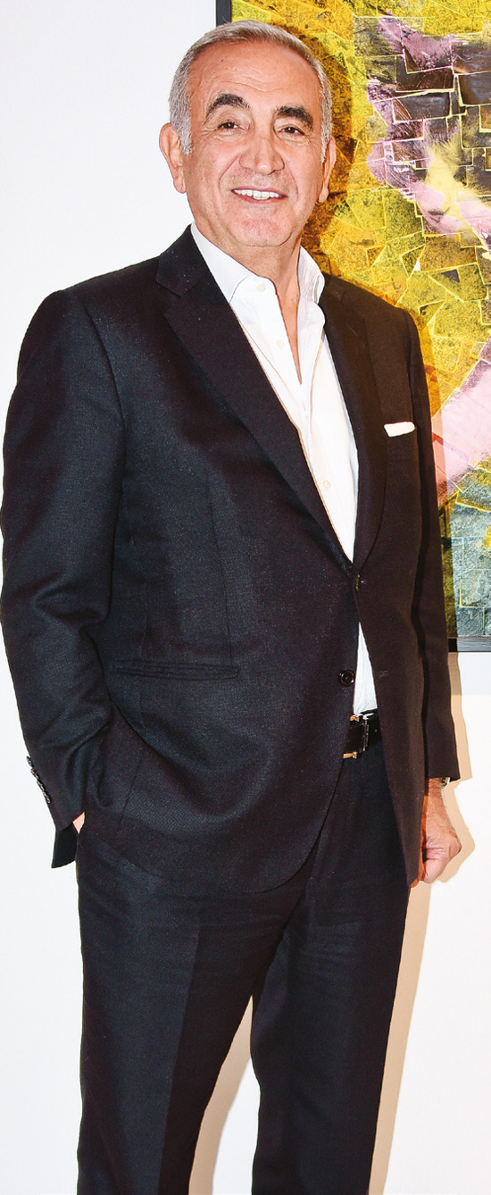 Özel sergi ile sezonu açtı