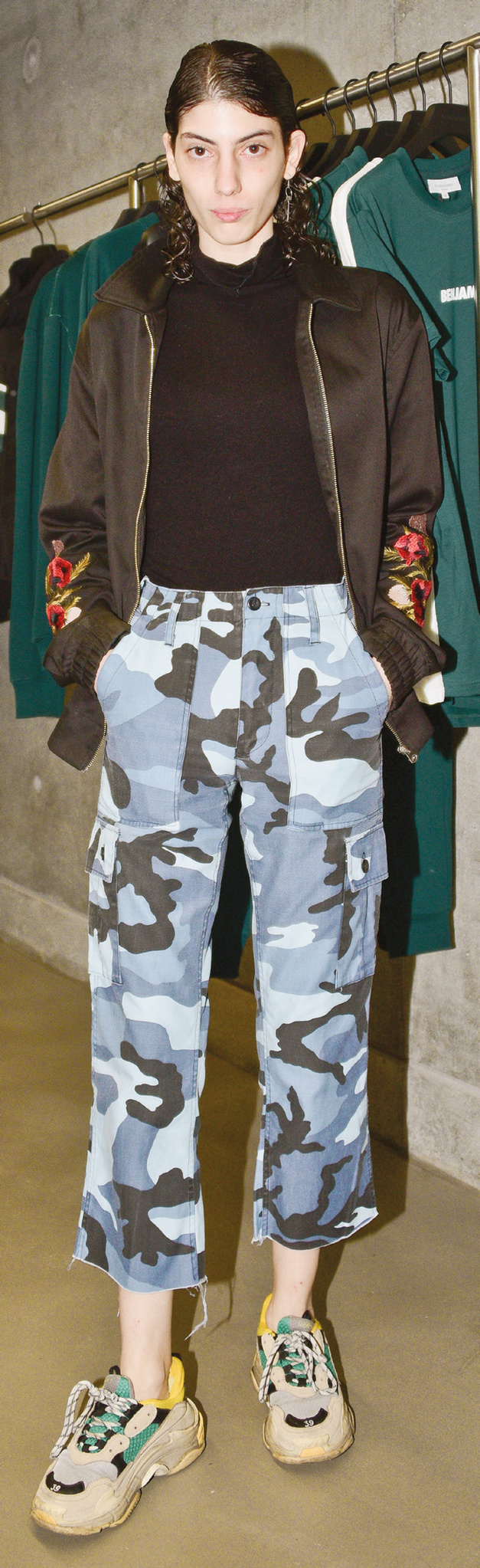 İlk mağazasını Nişantaşı'nda partiyle açtı