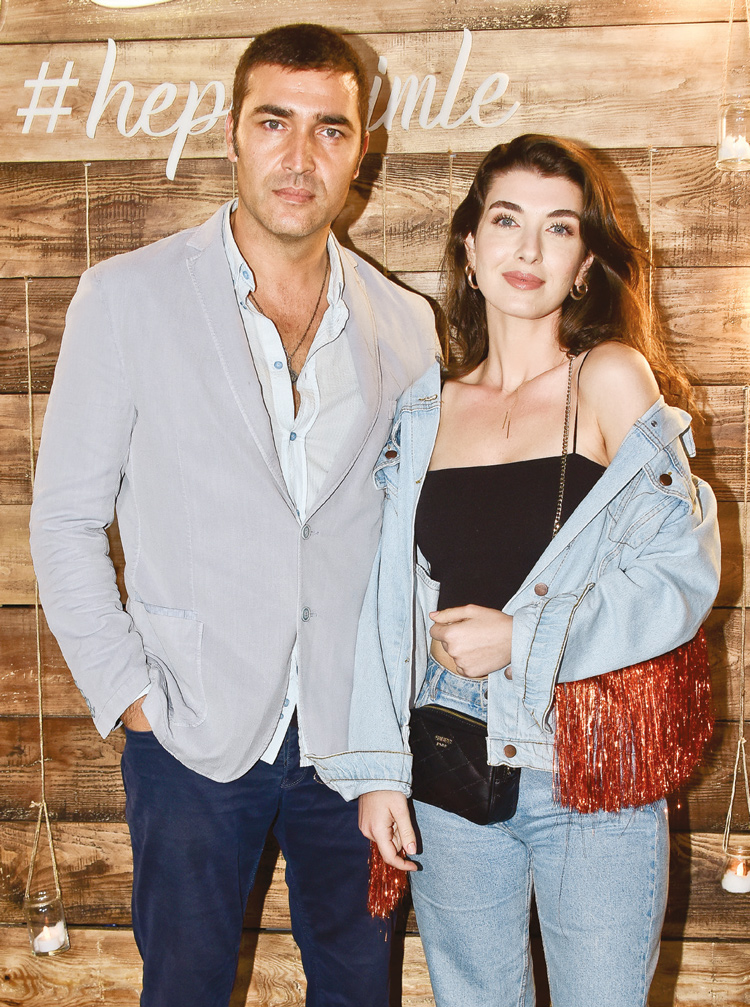 Yeni yıldızını partiyle açıkladı