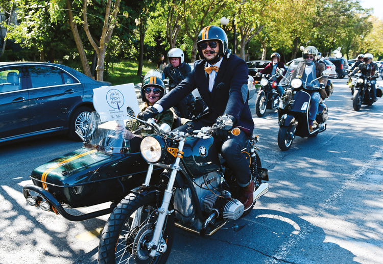 Centilmenler farkındalık için yol aldı
