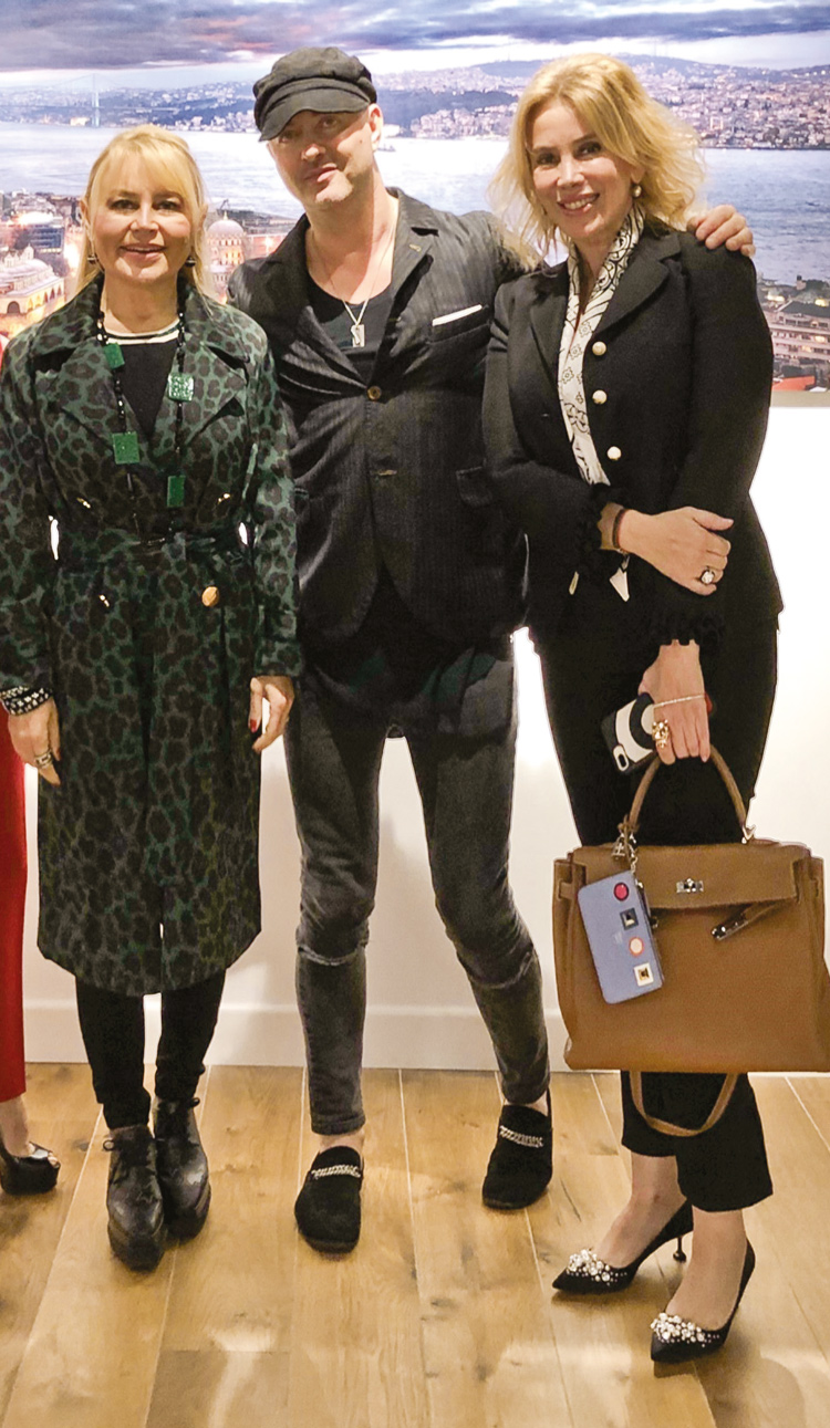 Ünlü fotoğrafçı Türkiye'de sergi açtı