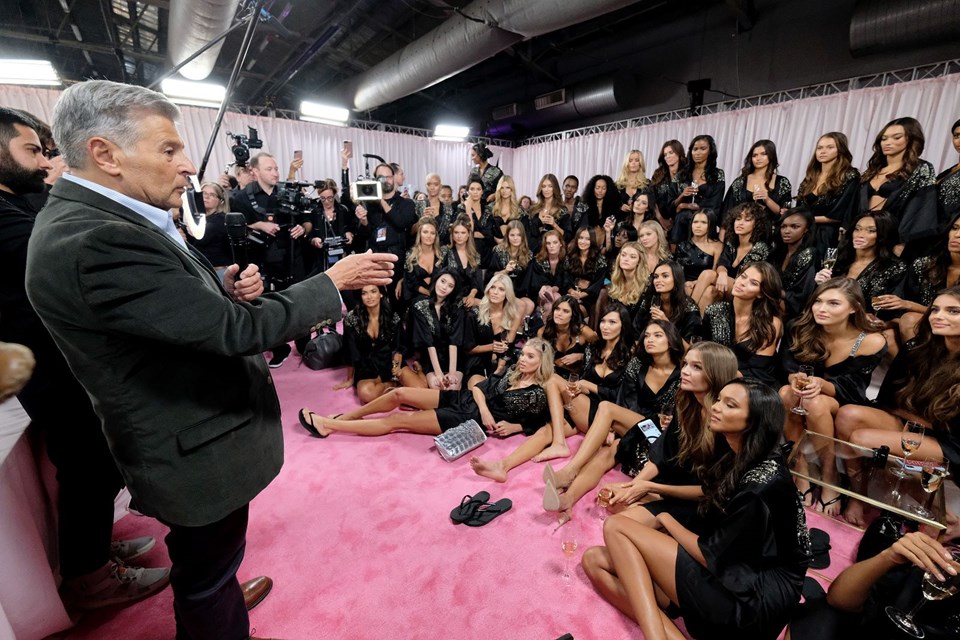 Rihanna'dan Victoria's Secret'a büyük tepki!