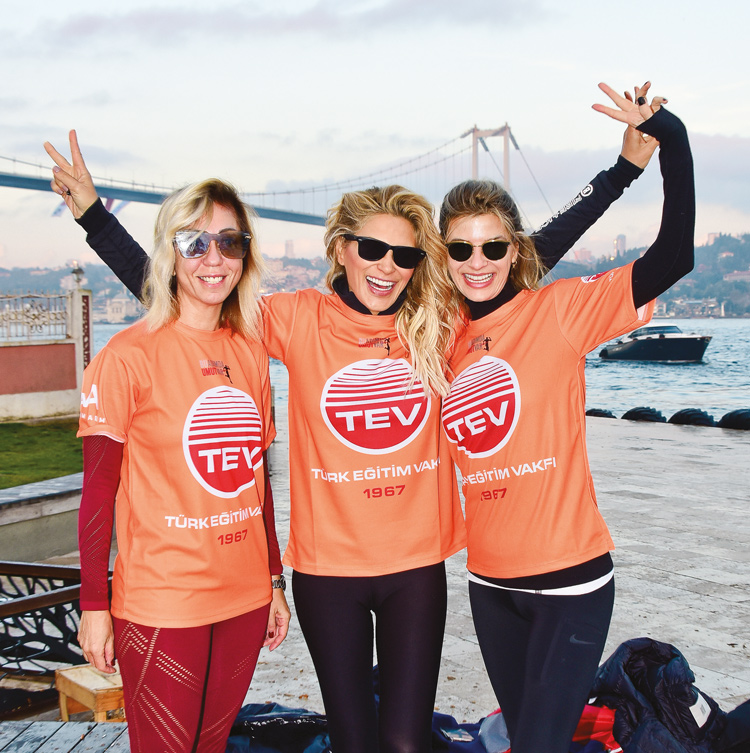 Vodafone İstanbul Maratonu'nda yüzbinler sağlık için koştu
