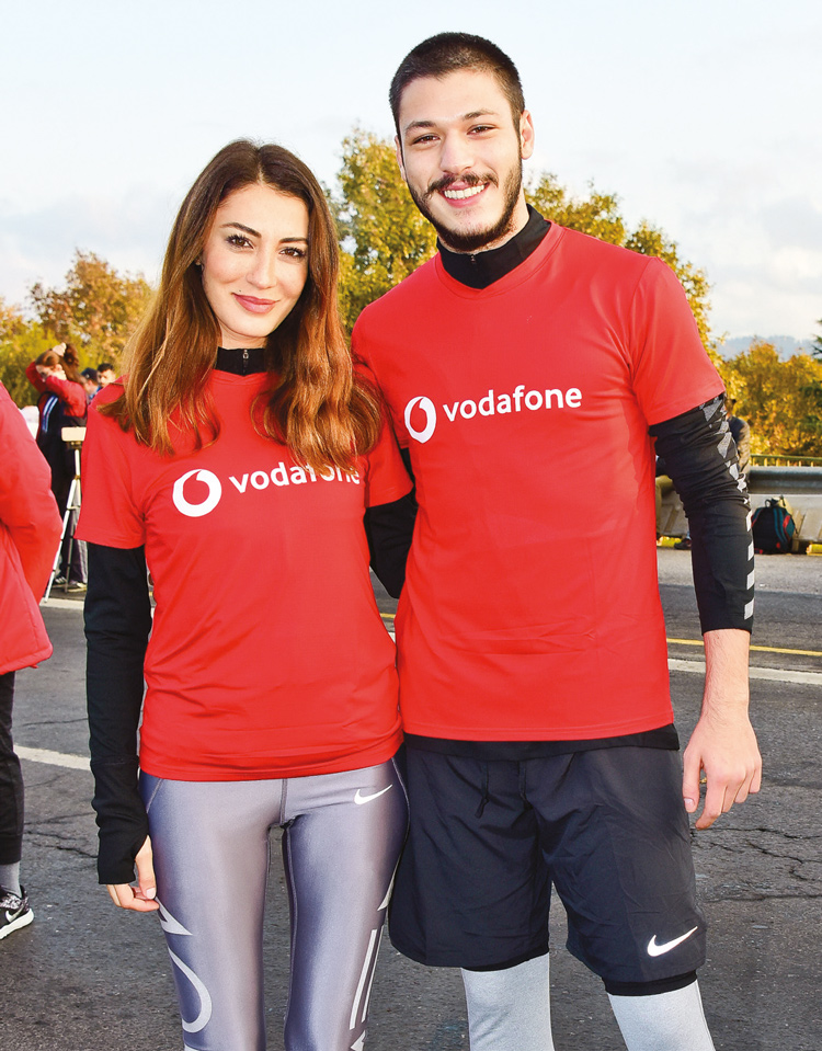 Vodafone İstanbul Maratonu'nda yüzbinler sağlık için koştu