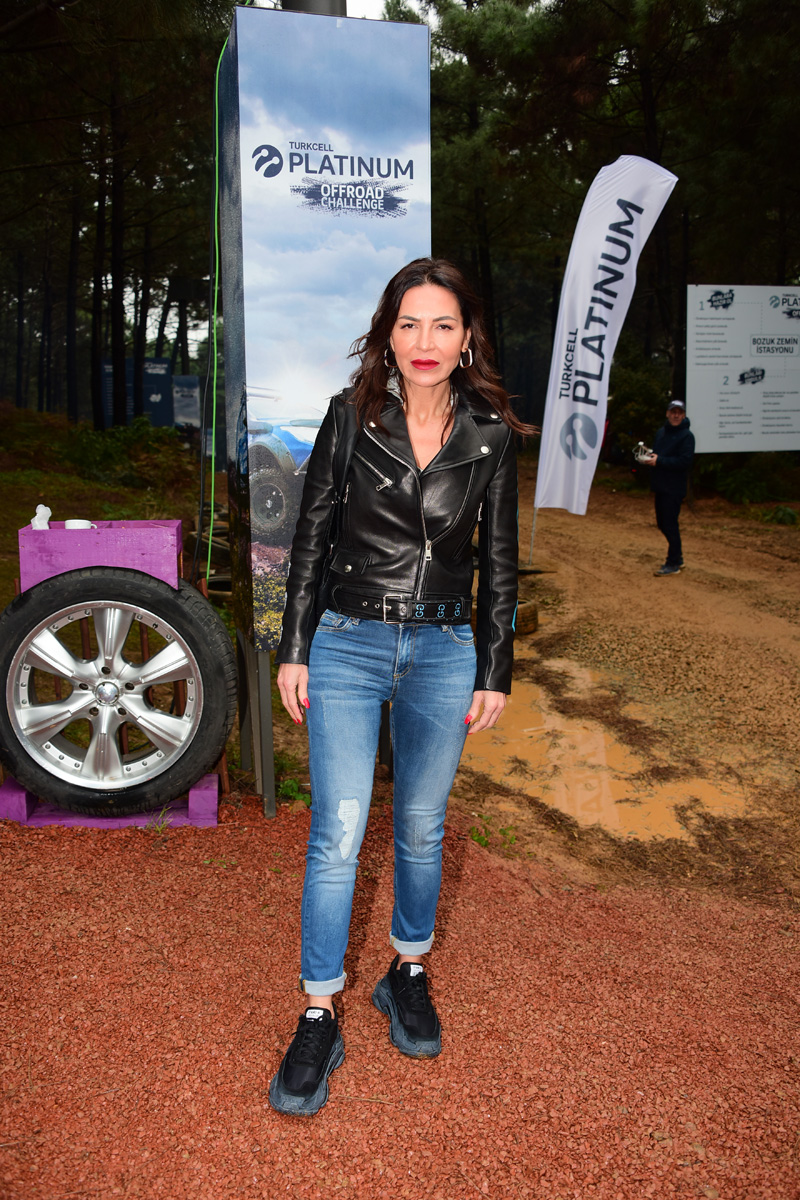 Turkcell Platinum Offroad Challenge ünlülerin akınına uğradı