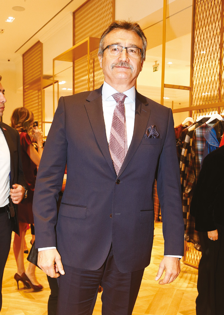 Atakule mağazası şık bir davetle açıldı