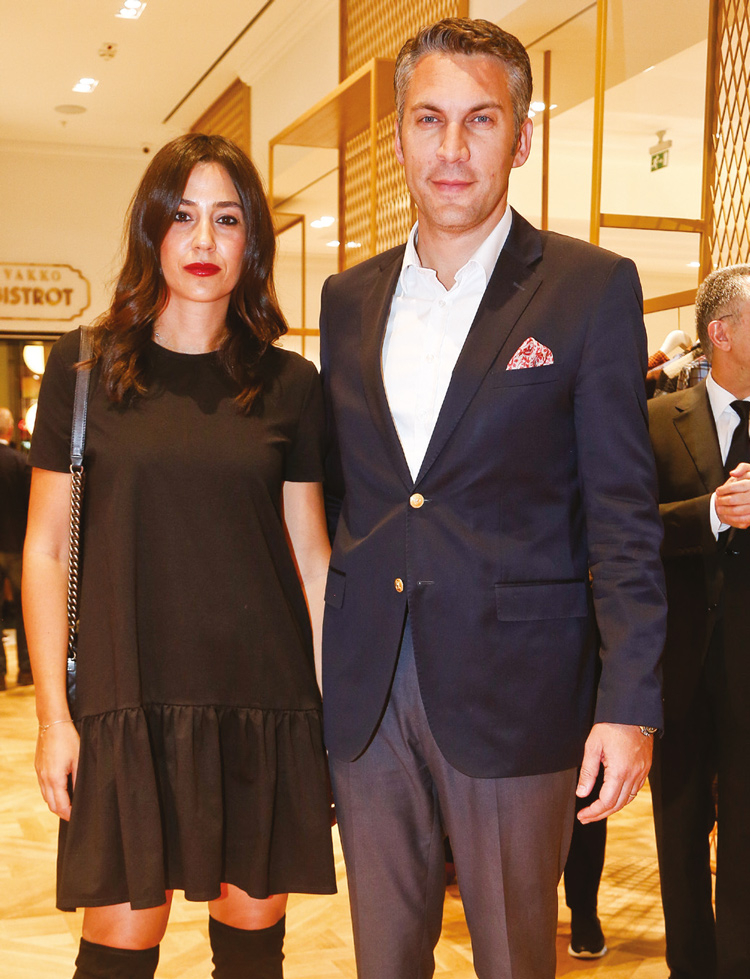 Atakule mağazası şık bir davetle açıldı