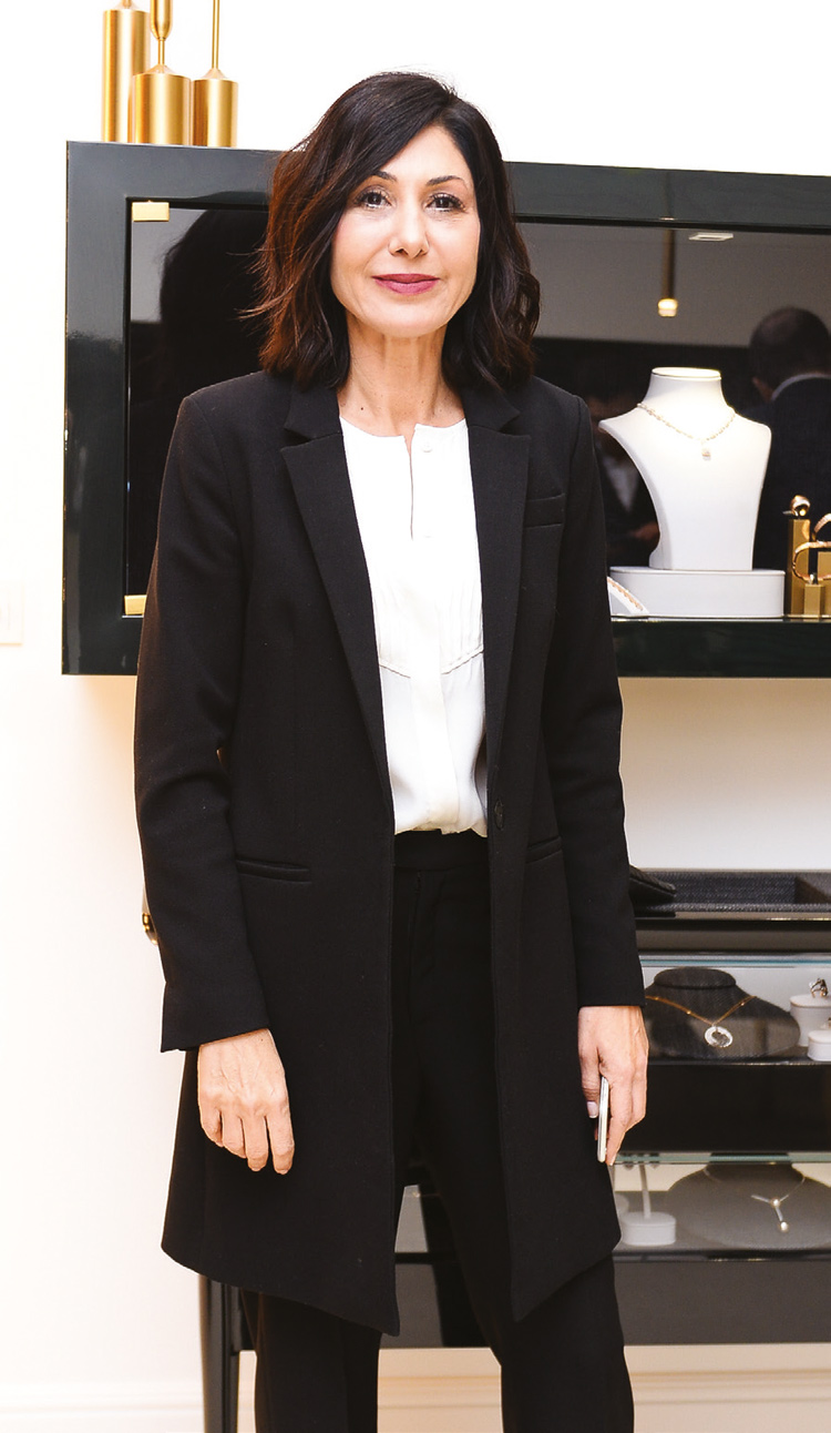 Yeni mücevherler davetle tanıtıldı