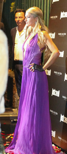 Paris Hilton yüzüğünü geri verecek mi?