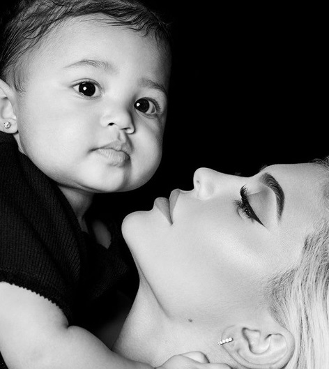 Kylie jenner 2019 takvimini çıkardı