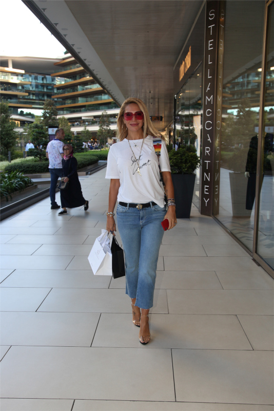 Işıl Reçber şıklığı