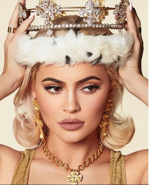Kylie jenner 2019 takvimini çıkardı
