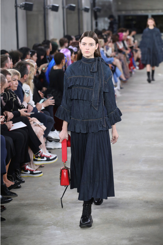 Valentino/Pre-Fall 2018/2019 Full Fashion Show