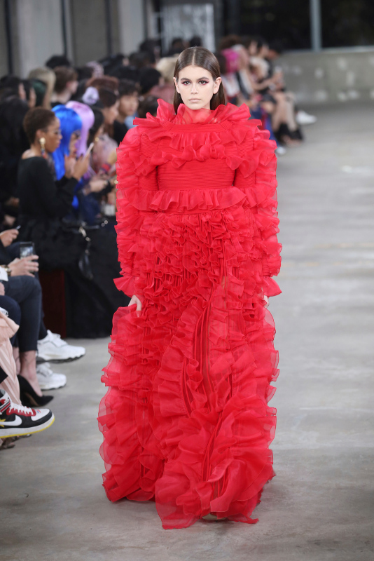 Valentino/Pre-Fall 2018/2019 Full Fashion Show