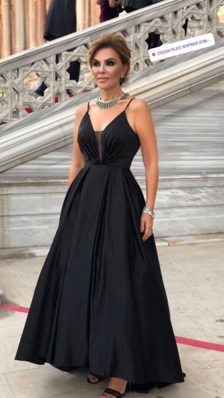 Feryal Gülman şıklığı