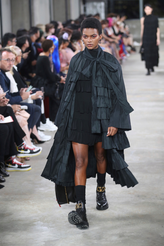 Valentino/Pre-Fall 2018/2019 Full Fashion Show