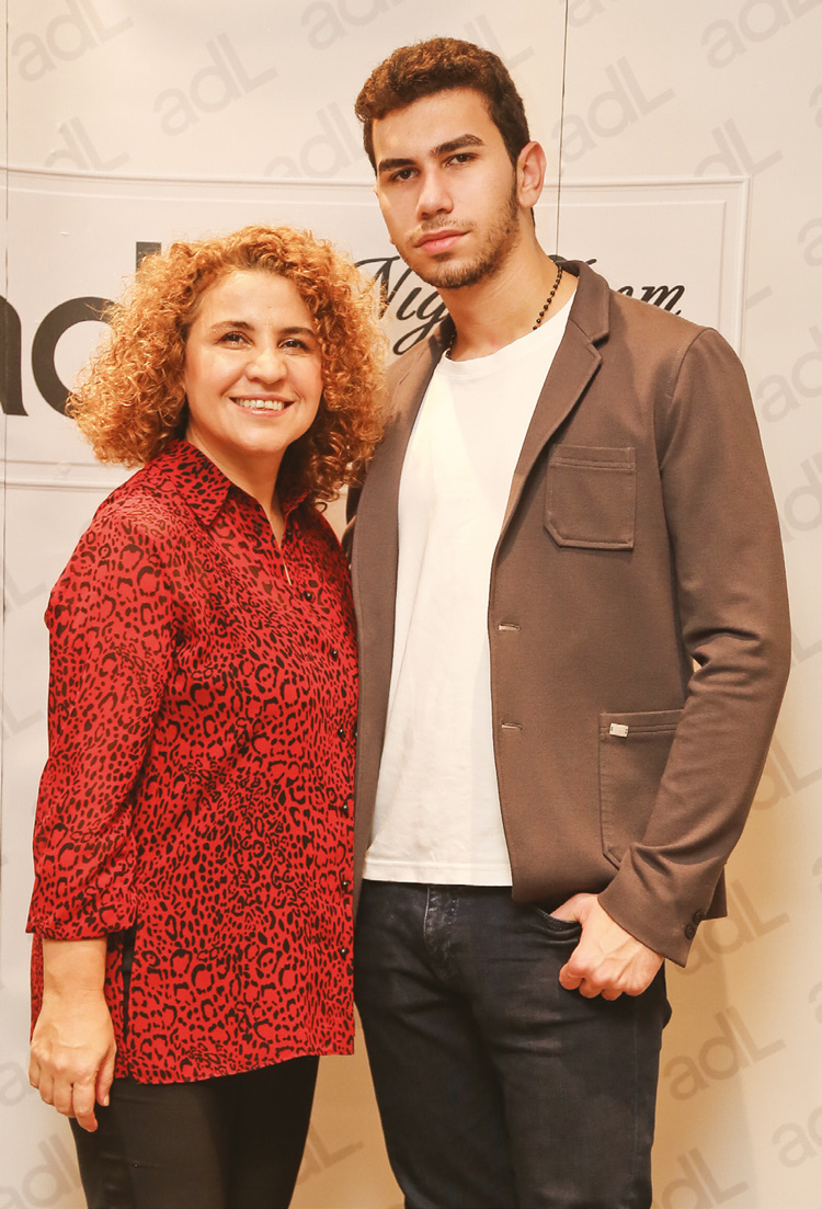 Yeni koleksiyon için bol sohbetli davet 