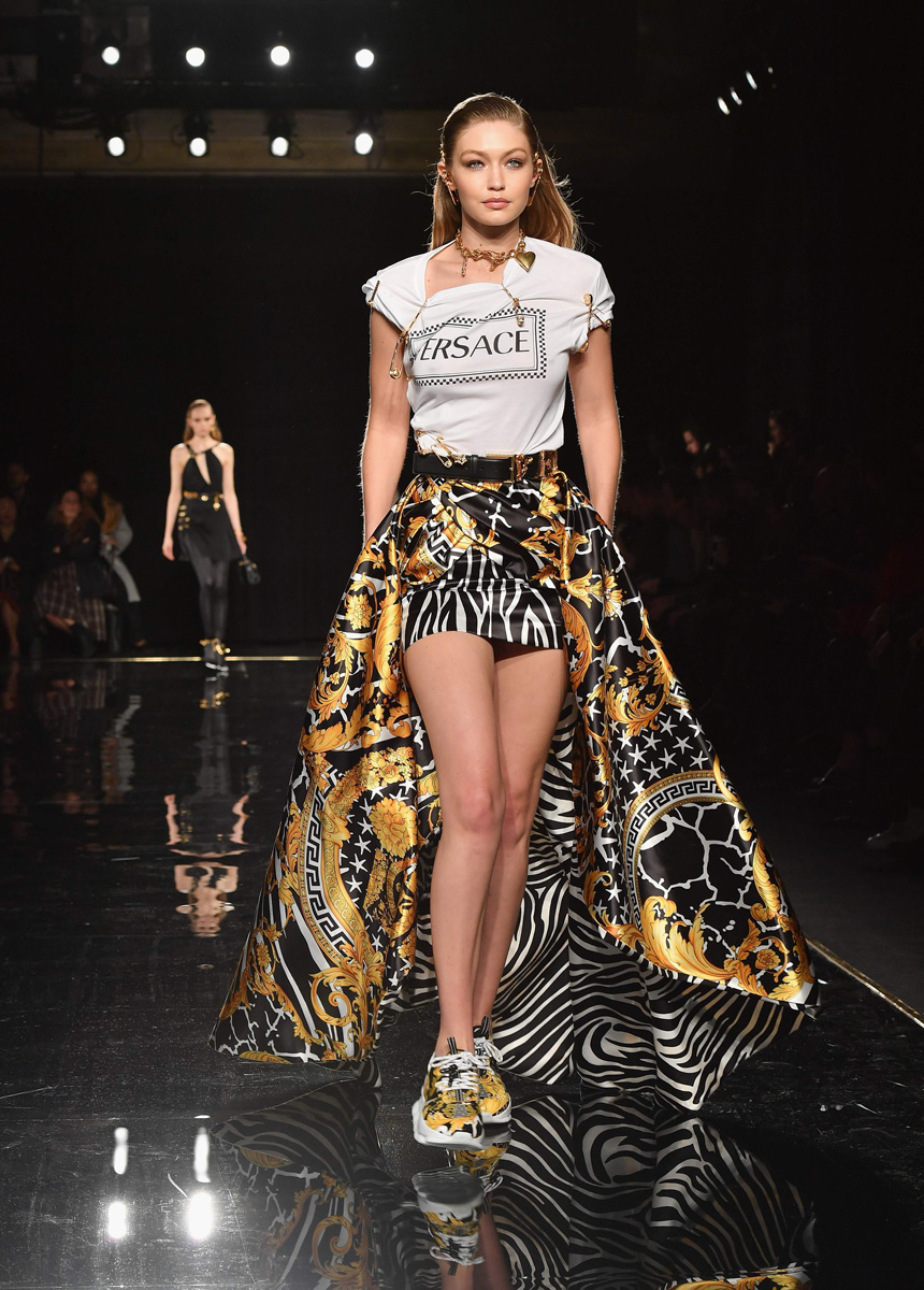 Versace Pre-Fall 2019 koleksiyonu tanıtıldı