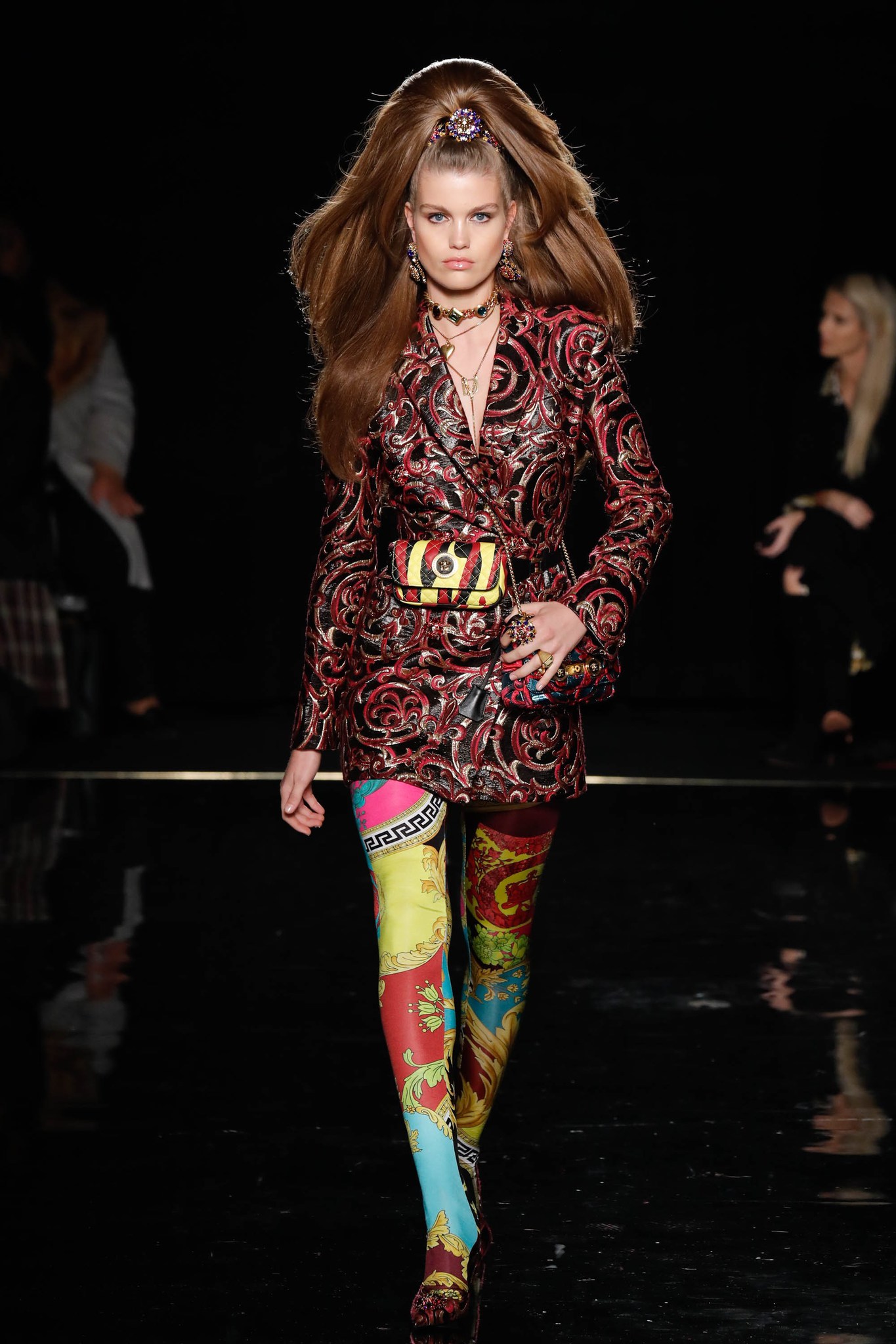 Versace Pre-Fall 2019 koleksiyonu tanıtıldı