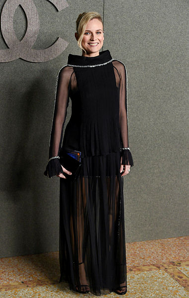 Chanel Metiers D'art 2018-19 defilesinde şıklık yarışı