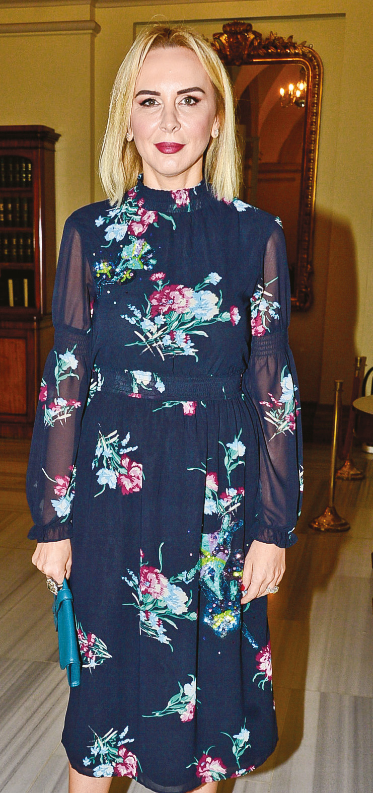 Ünlü isimler podyuma çıktı