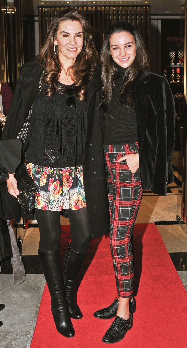 Ünlü isimlerden yılbaşı için özel koleksiyon