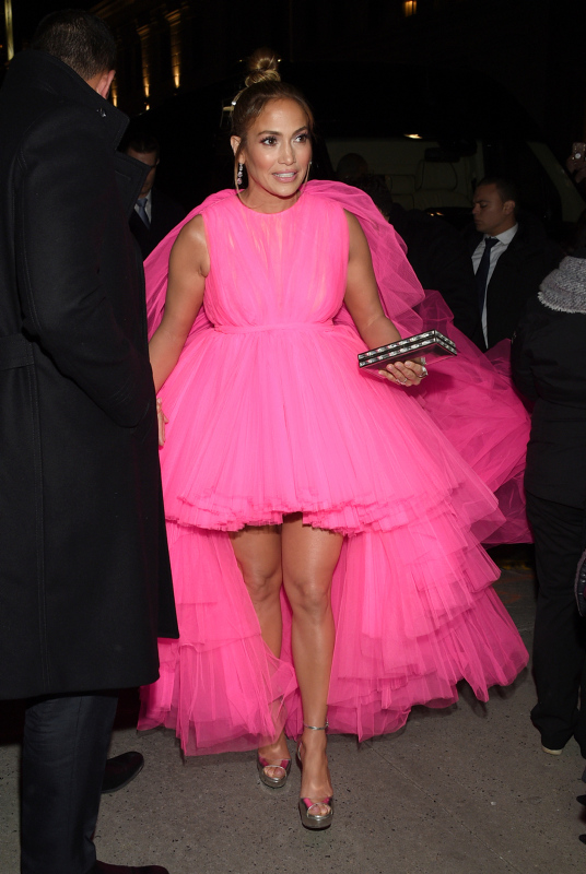 Jennifer Lopez'in kıyafet rekoru