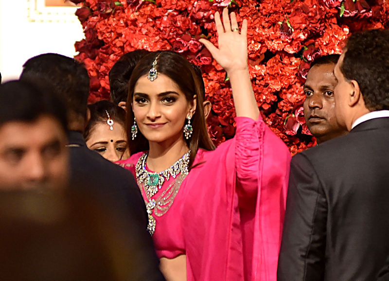 100 milyon dolarlık düğün