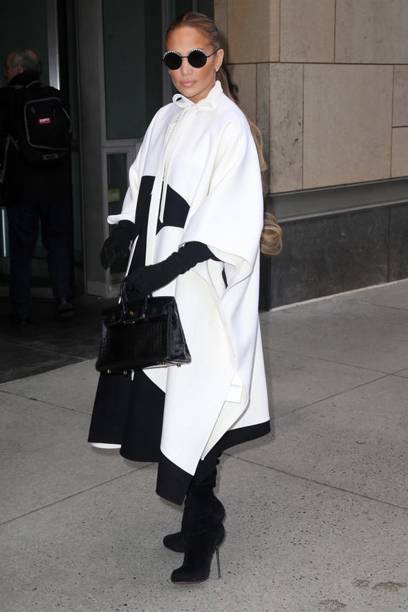 Jennifer Lopez'in kıyafet rekoru