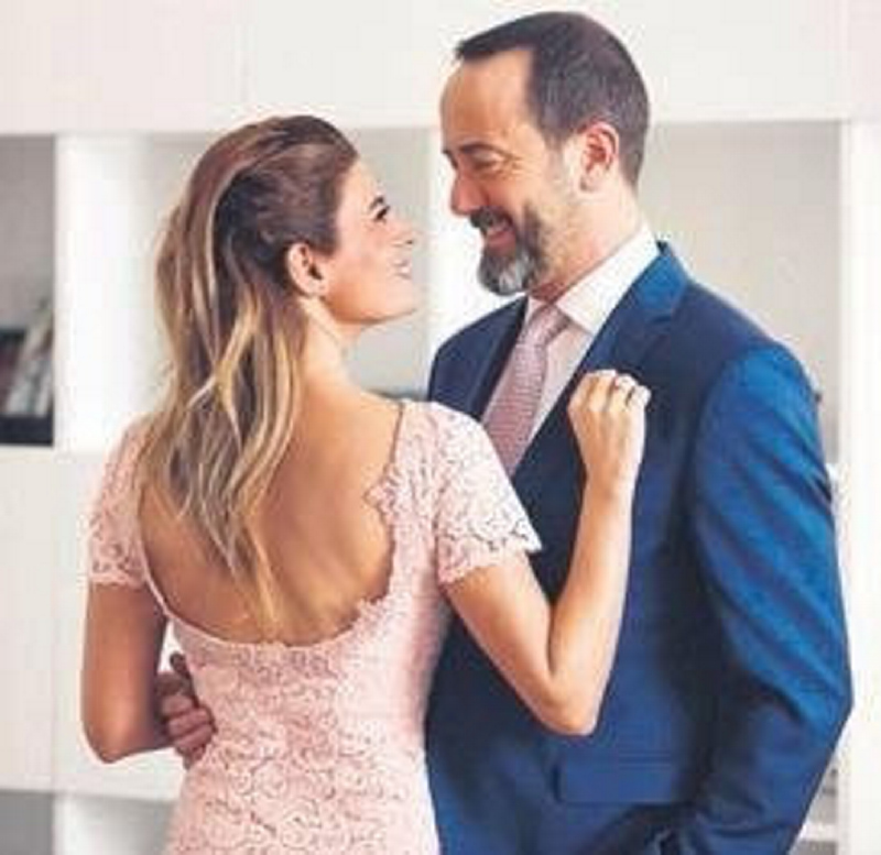 Ece Vahapoğlu bebeğini kaybetti