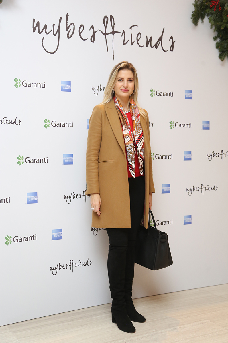 Mybestfriends 'ICONICS' koleksiyonu daveti