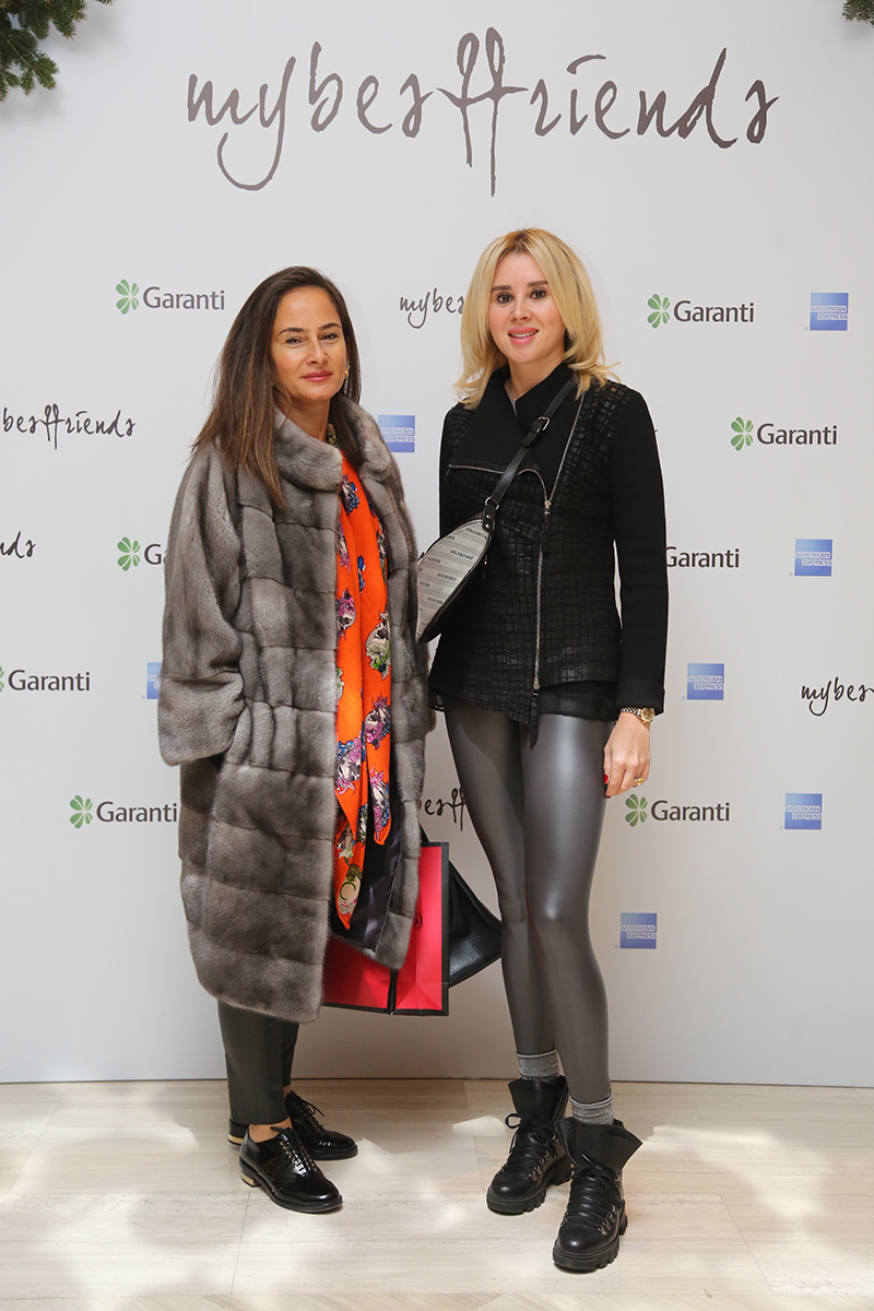 Mybestfriends 'ICONICS' koleksiyonu daveti