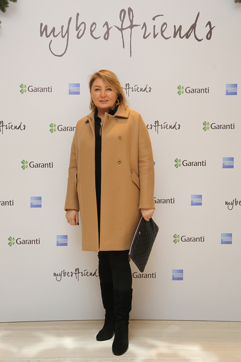 Mybestfriends 'ICONICS' koleksiyonu daveti