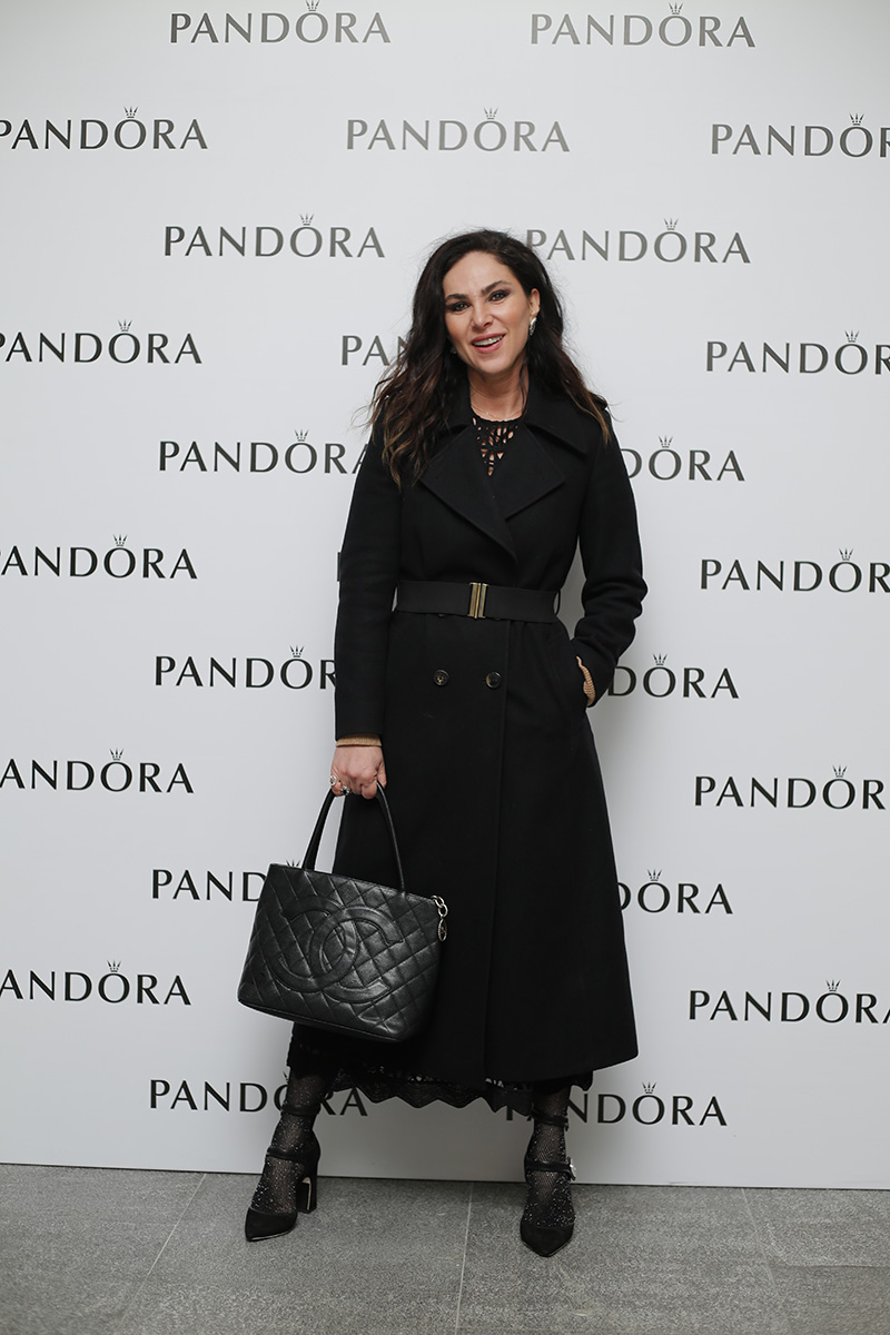 Yılbaşı koleksiyonunu birlikte incelediler