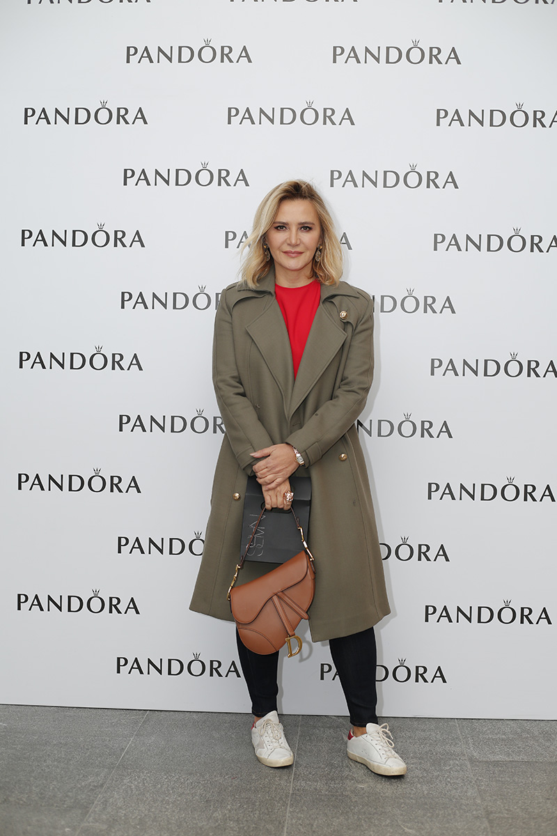 Yılbaşı koleksiyonunu birlikte incelediler