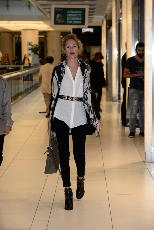 Sanem Tezman zarifliği