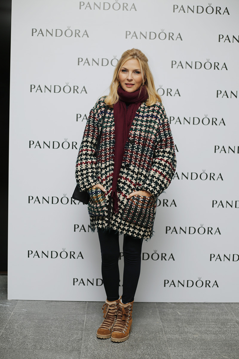 Yılbaşı koleksiyonunu birlikte incelediler