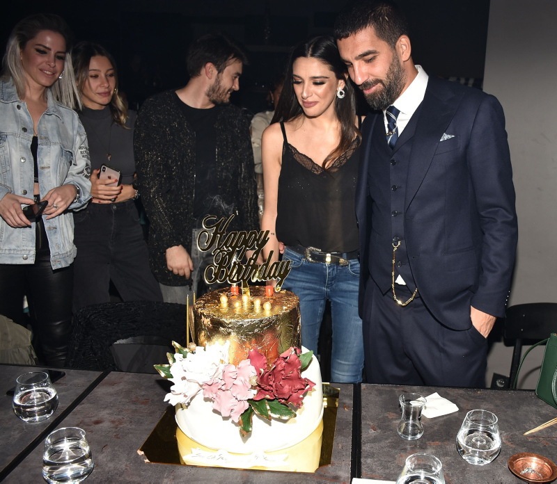 Aslıhan Doğan Turan'dan şaşırtan Arda Turan paylaşımı