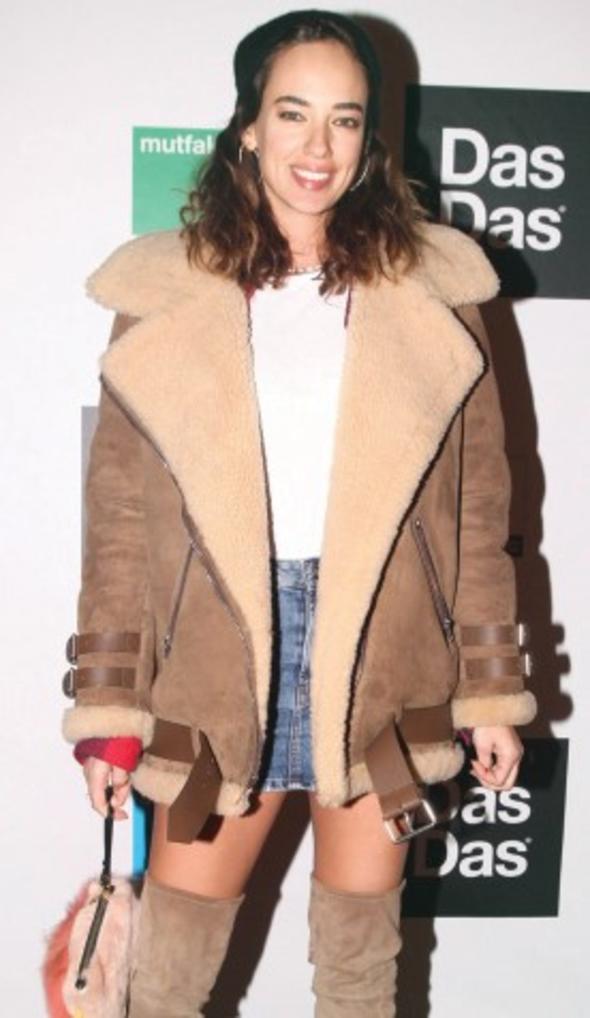 Cem Yılmaz ve Defne Samyeli, Şener Şen'i izledi