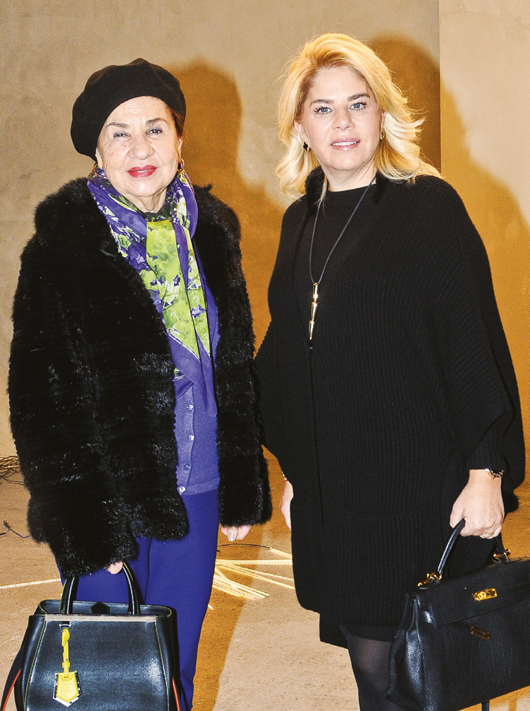 Yeni galeriye görkemli açılış