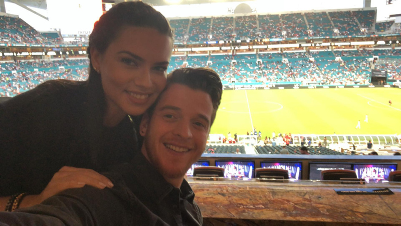 Adriana Lima ateş püskürdü!